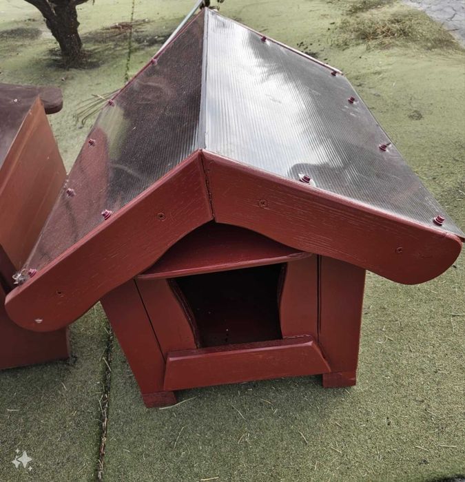 Cusca / casuta pentru caini