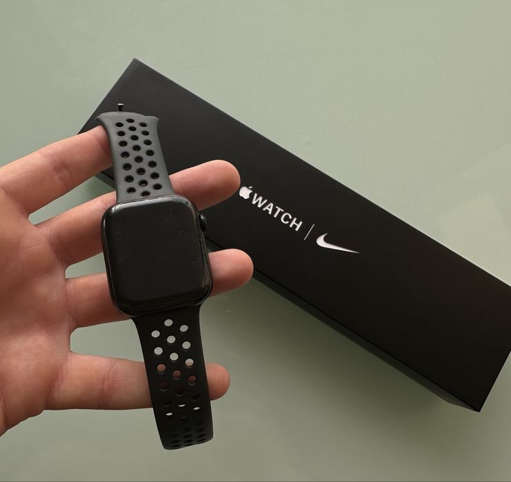 Apple Watch 7 45 mm Nike edition