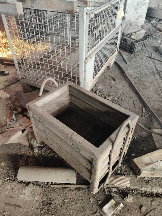 cutie metalica carucior cusca depozitare