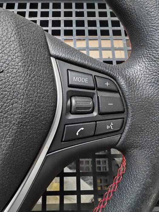 Volan BMW Seria 4 încălzit cu comenzi distronic și capac airbag