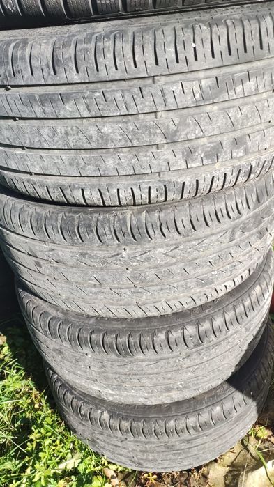 Set roti VW 235/45/ R 17 y