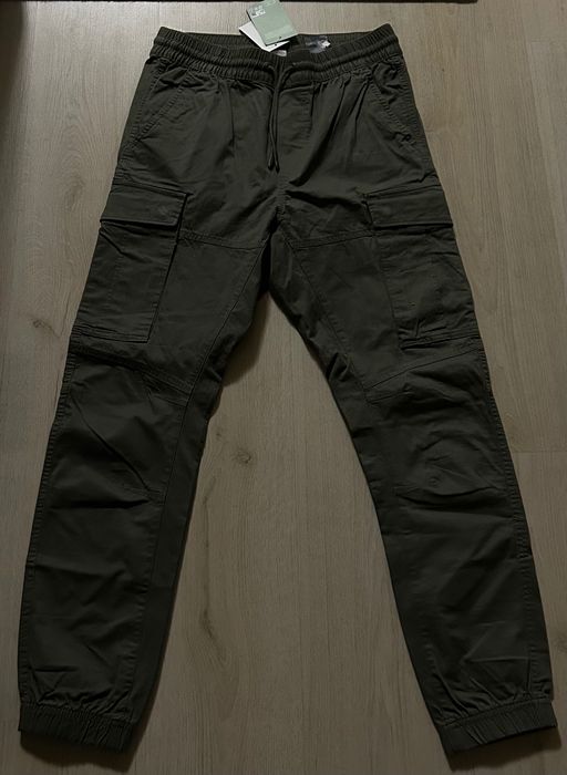 Карго панталон - тъмнозелен