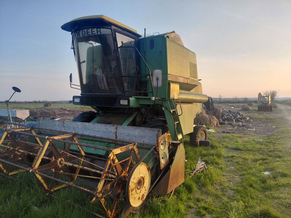 Combina john deere 1075