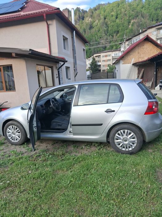 Golf 5 -1,4 .Anul-2003