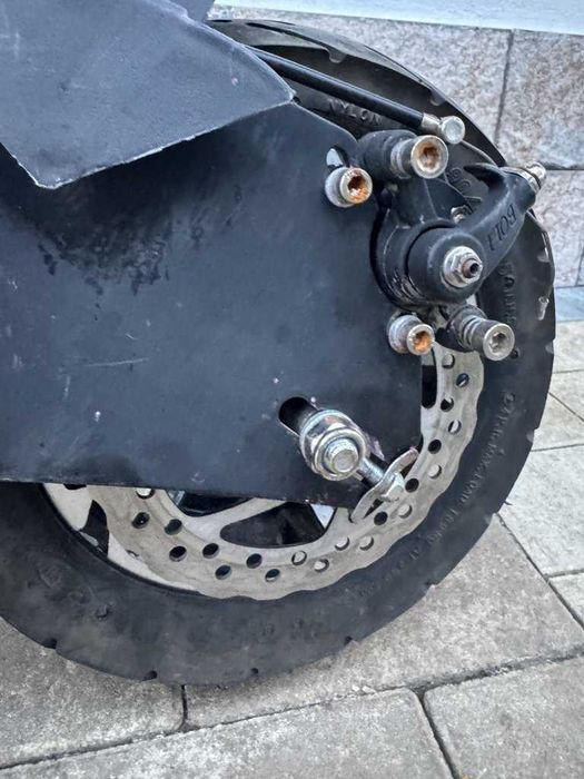 Trotinetă electrică 48V 1500W - Defect, ideal piese de schimb