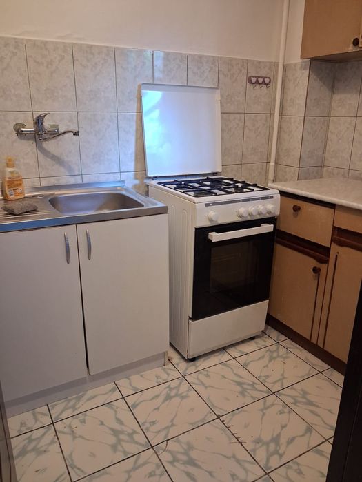 Garsoniera de închiriat
