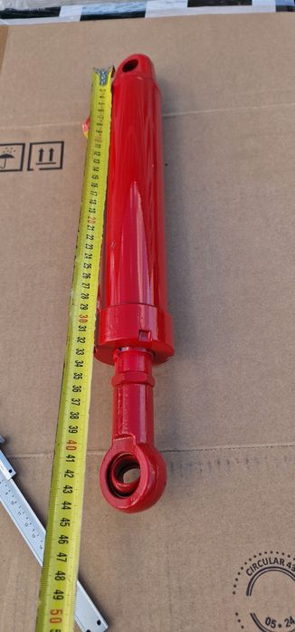 Cilindru hidraulic 420 mm deschide 220 mm tija grosime 30 mm bolturi 2