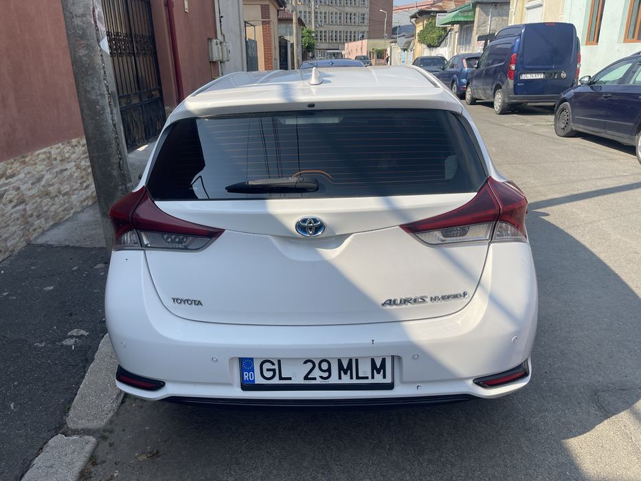 TOYOTA Auris 2015 — imagine 3