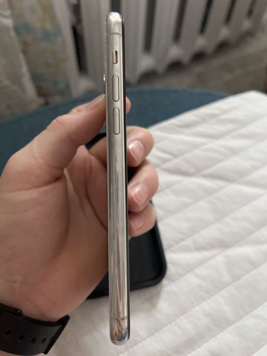 Iphone 11 pro на запчасть можно