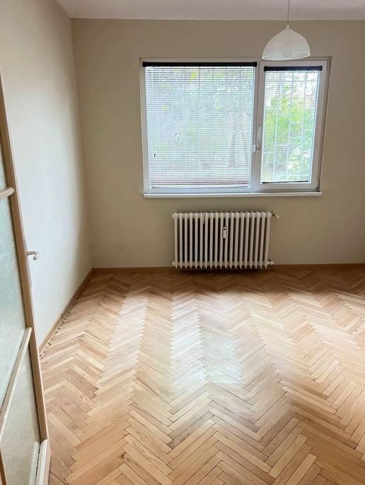 Дава се под наем Двустаен апартамент в София, Оборище - 70 кв.м за 850 € - Снимка #1