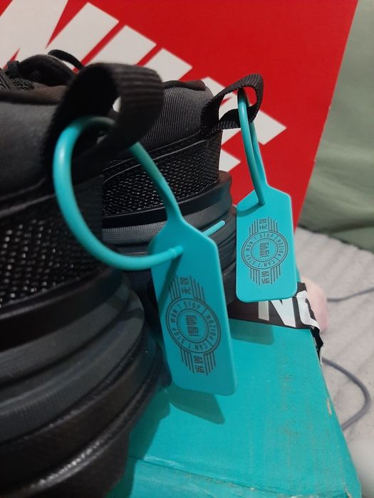 Кроссовки nike V2K Run