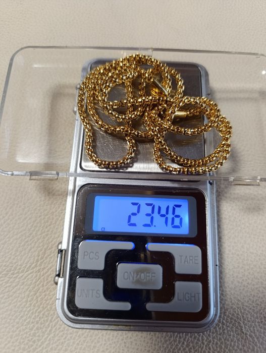 Позлатен синджир/медицинска стомана!