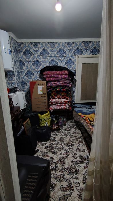 Uy sotiladi 2 xona 3 xona qilingan