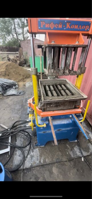 Станок пескоблочный!