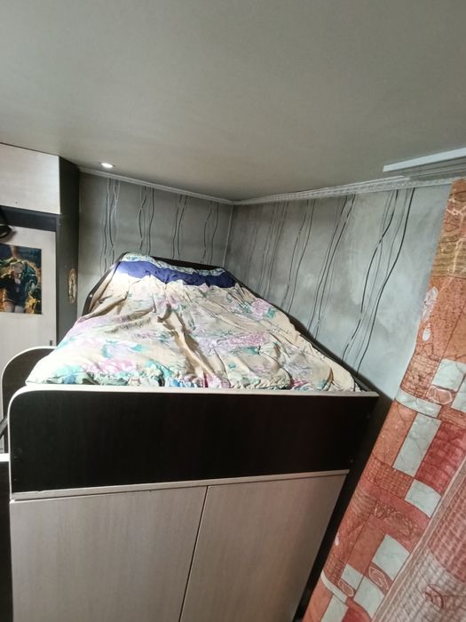 Продам кровать 3 в 1.