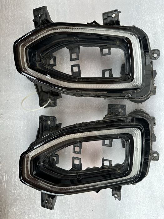 Leduri bară stânga dreapta vw t roc.cod:2ga941056.2ga941055.