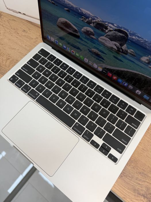 Macbook Air 13 M3 8/512 gb | iStatus