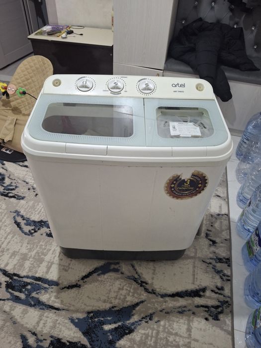 Kir moshina sotiladi