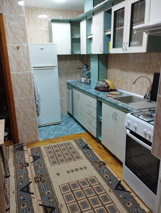 Inchiriez Apartament 3 camere complet mobilat si utilat zona Obcini