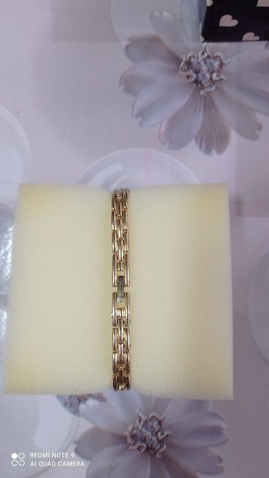 Новые женские часы