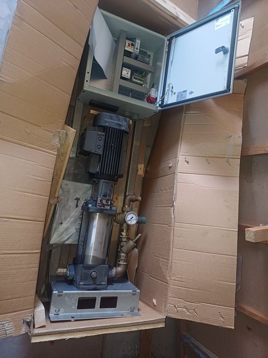 Насос вертикальный центробежный Grundfos CR 5-10 A-FGJ-A-E-HQQE
В нали