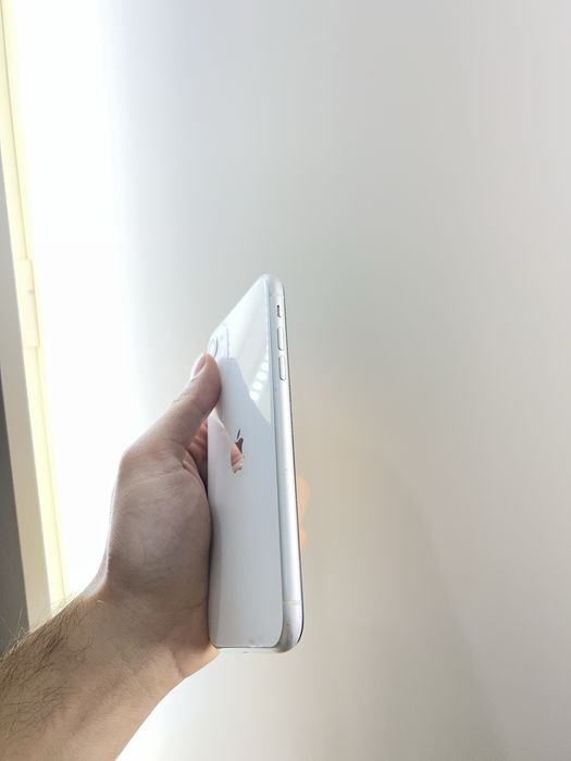 Продам IPhone 11 128GB