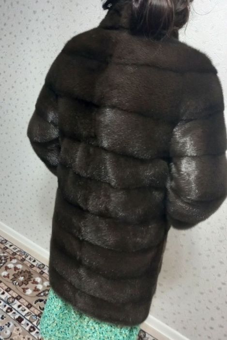 Продам норковую шубу