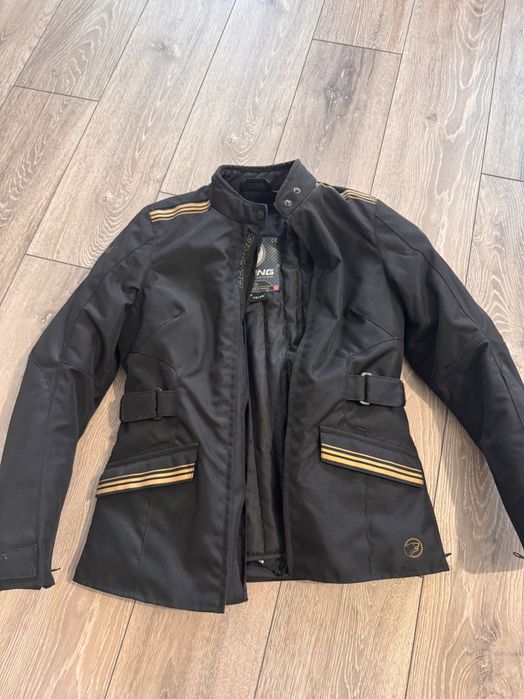 Cască și geacă motor dama