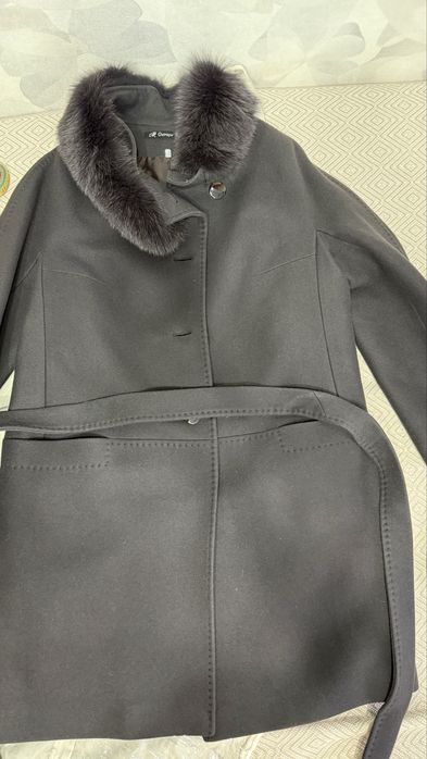 Продам пальто кашемир+песец ( Новое)