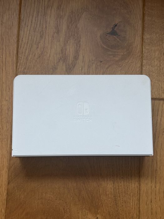Dock Nintendo Switch OLED cu cutie stock