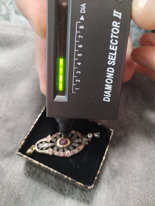 Висулка злато и сребро