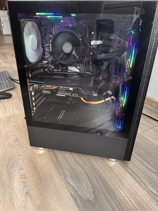 Настолен Компютър + Монитор комплект