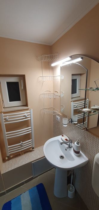 UNIRII, garsonieră economică