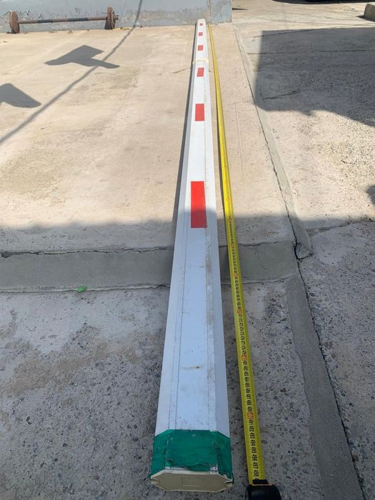 Продаётся стрела шлагбаума б/у