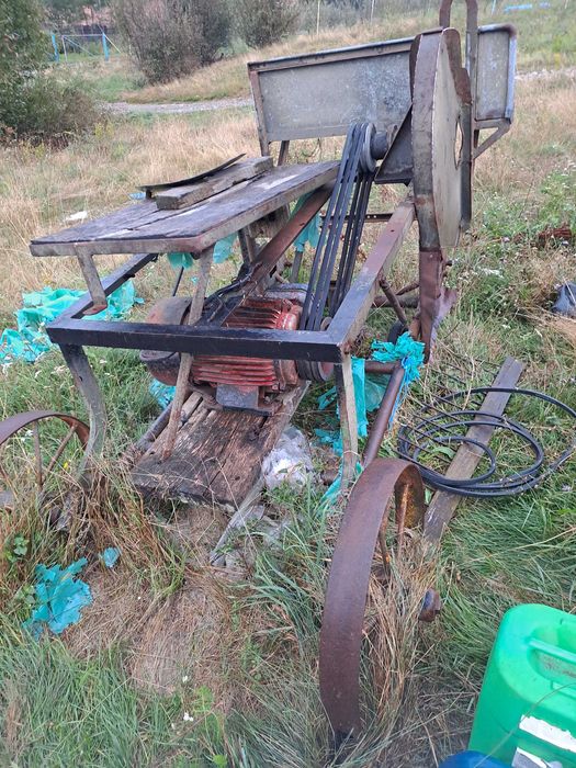 Motor circular trifazic