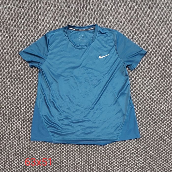 Nike Дамска тениска M размер