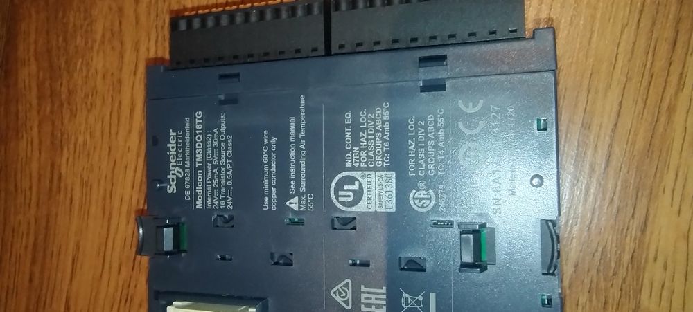 PLC Schneider TM241CE24R