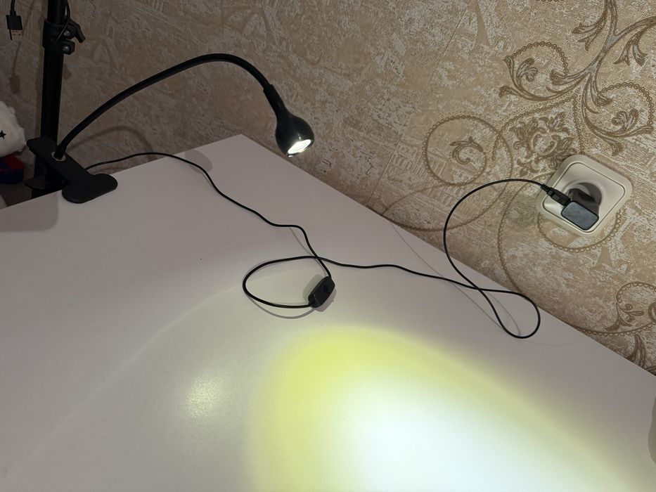 Лампа для сушки лака