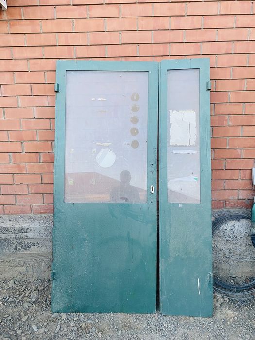 Срочно продается железный дверь