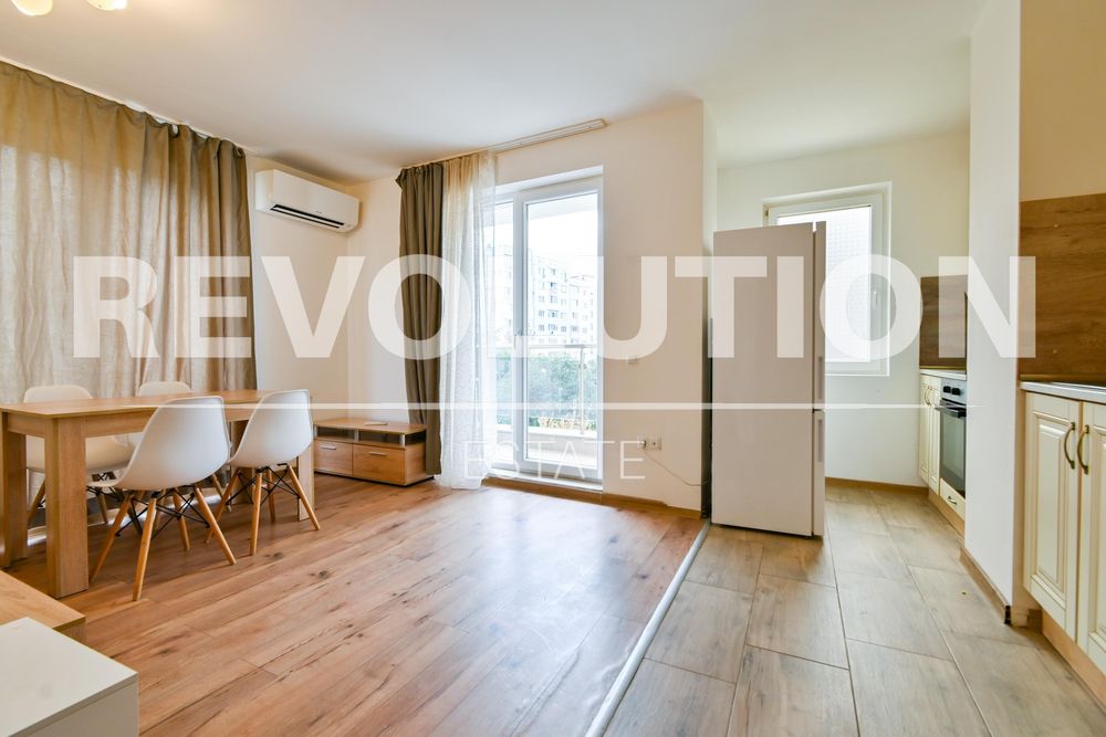 Дава се под наем Тристаен апартамент в София, Надежда 2 - 80 кв.м за 698.19 € - Снимка #2