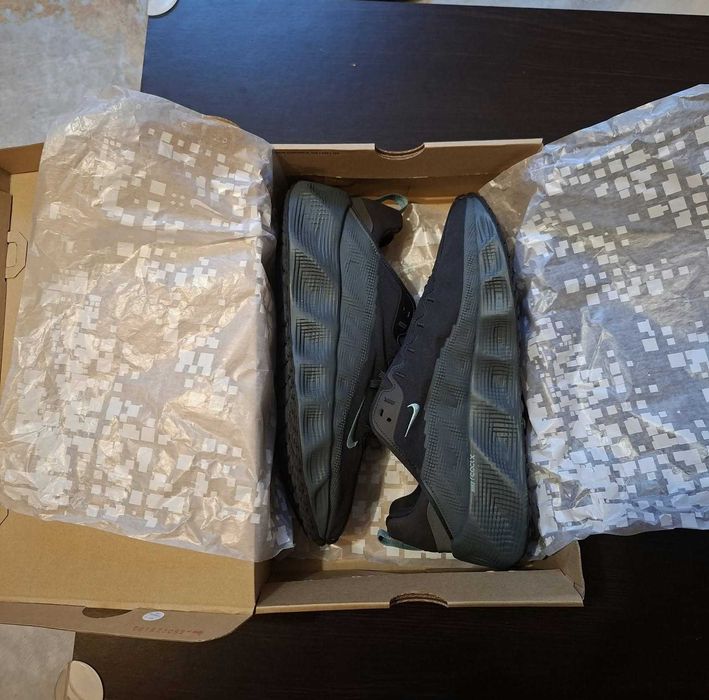 Маратоники Nike Ava Rover