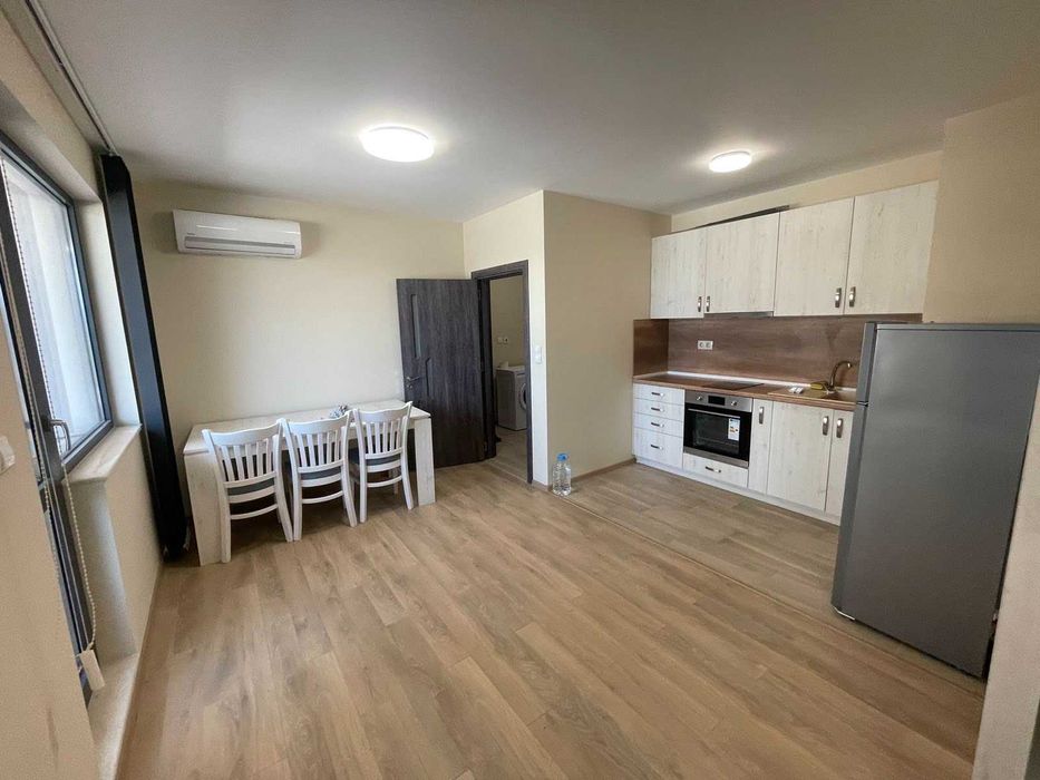 Дава се под наем Двустаен апартамент в Пловдив, Остромила - 68 кв.м за 357 € - Снимка #2