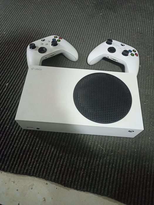 Продам xbox series s