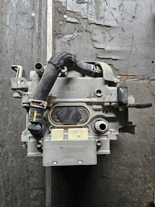 Инвектор на тойоту камри 50