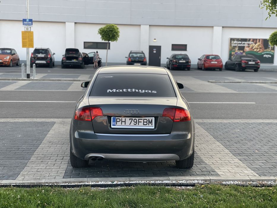 Audi A4 B7.