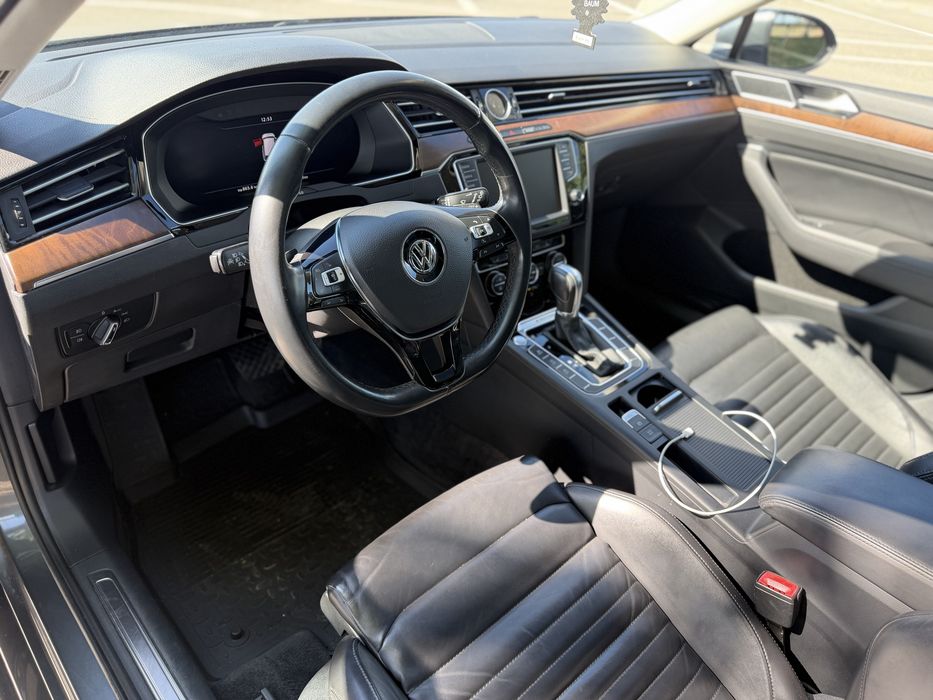Vand Vw Passat R-Line
