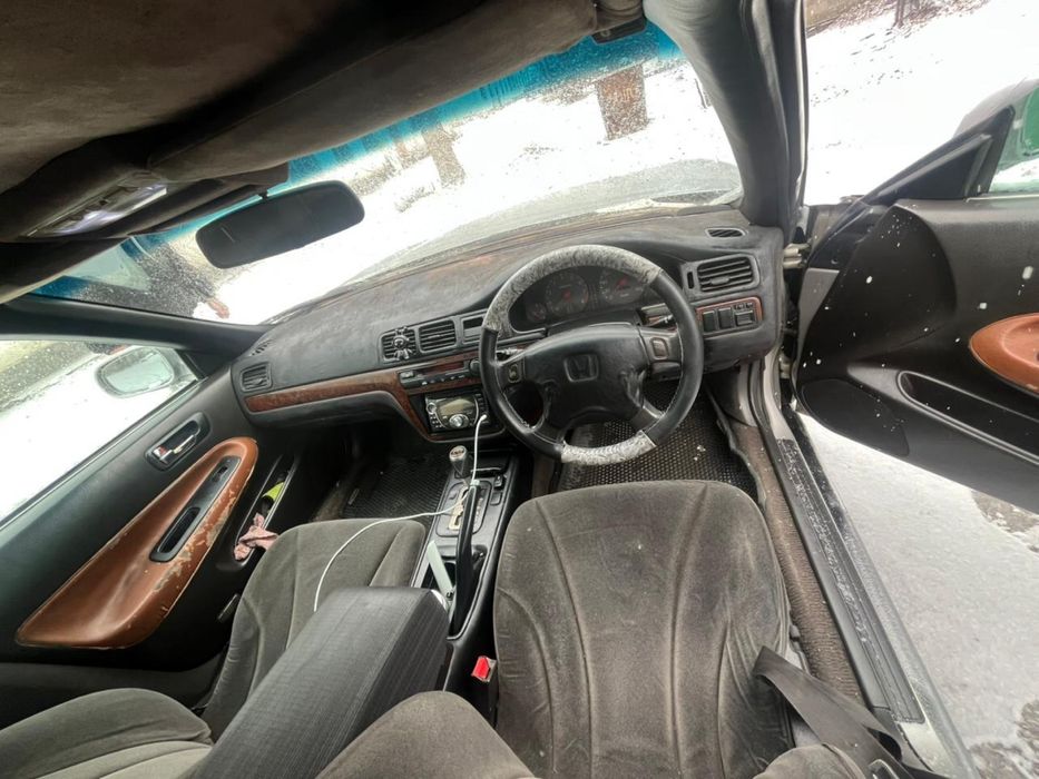 Продам Honda inspire 2.5