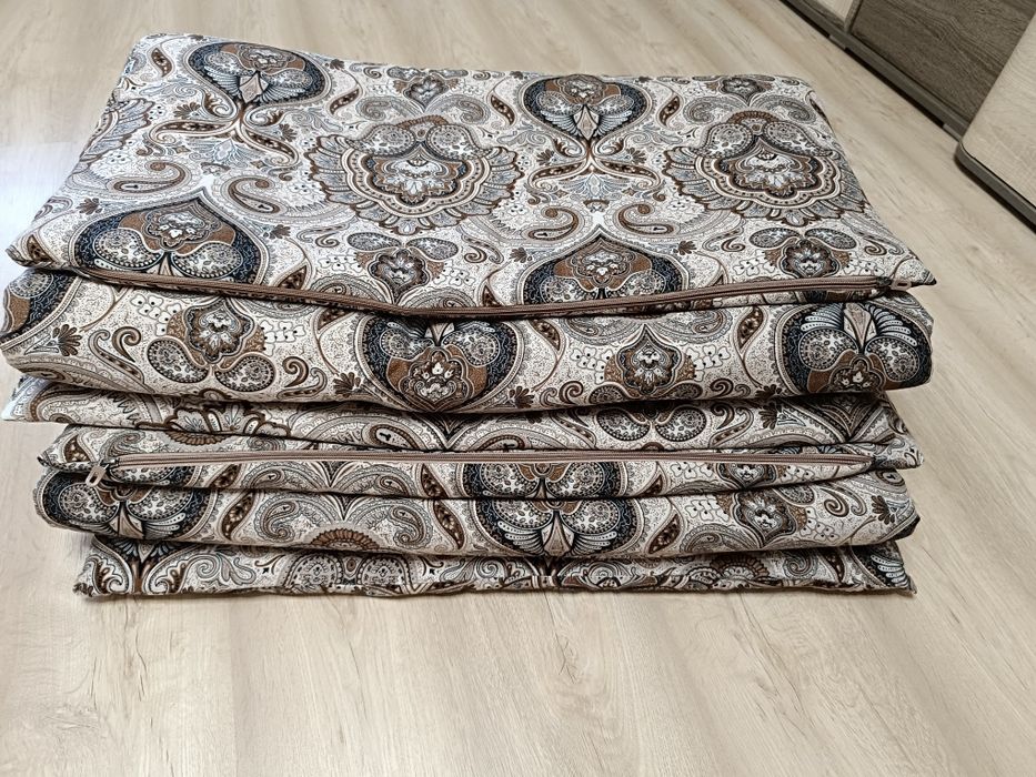 Корпе 2 штуки с чехлом.