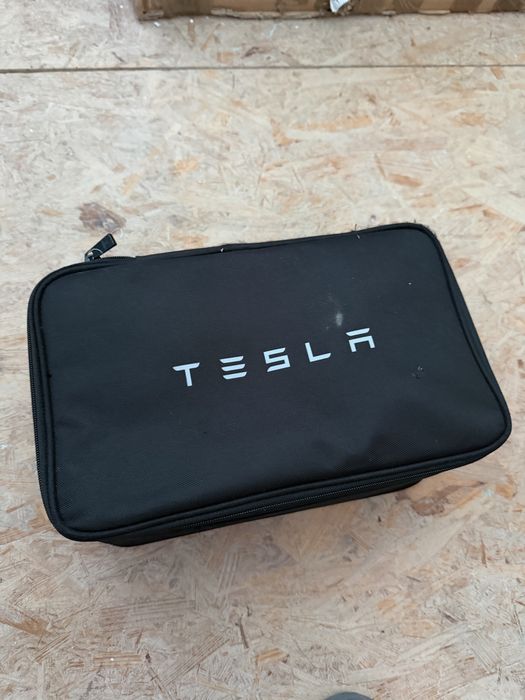 Carlig TESLA Model Y Dual Motor