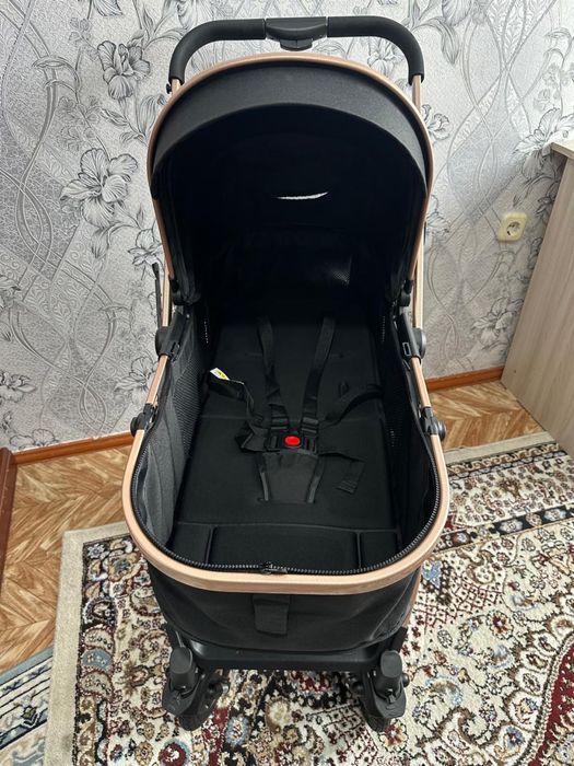 Продам детскую коляску